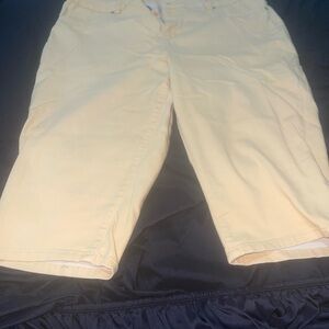 Butter Yellow Capri Pants